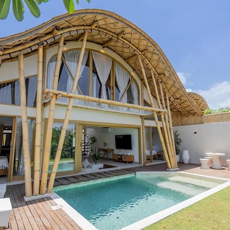 Villa Sunset Bamboo - 3Br Villa In Kerobokan Екстериор снимка
