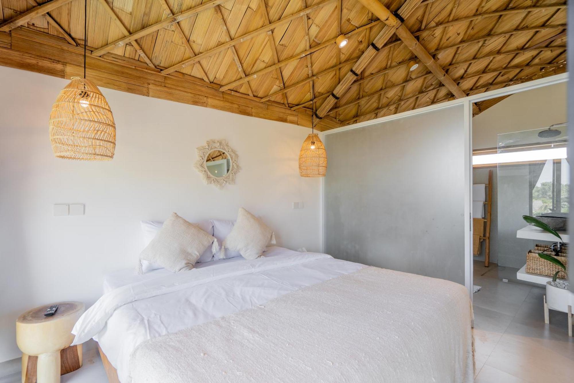 Villa Sunset Bamboo - 3Br Villa In Kerobokan Екстериор снимка