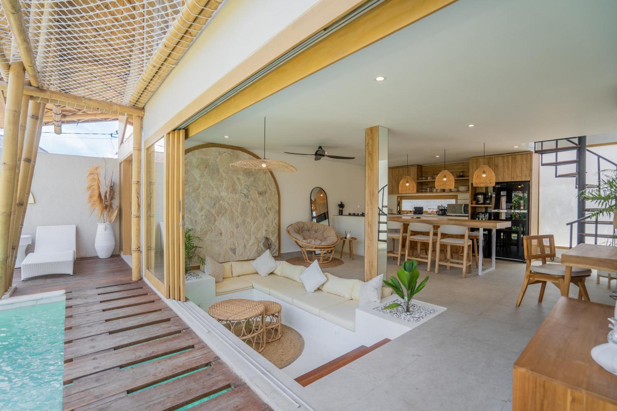 Villa Sunset Bamboo - 3Br Villa In Kerobokan Екстериор снимка