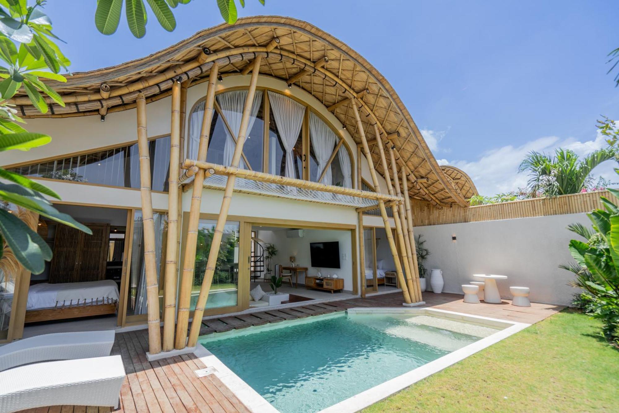Villa Sunset Bamboo - 3Br Villa In Kerobokan Екстериор снимка