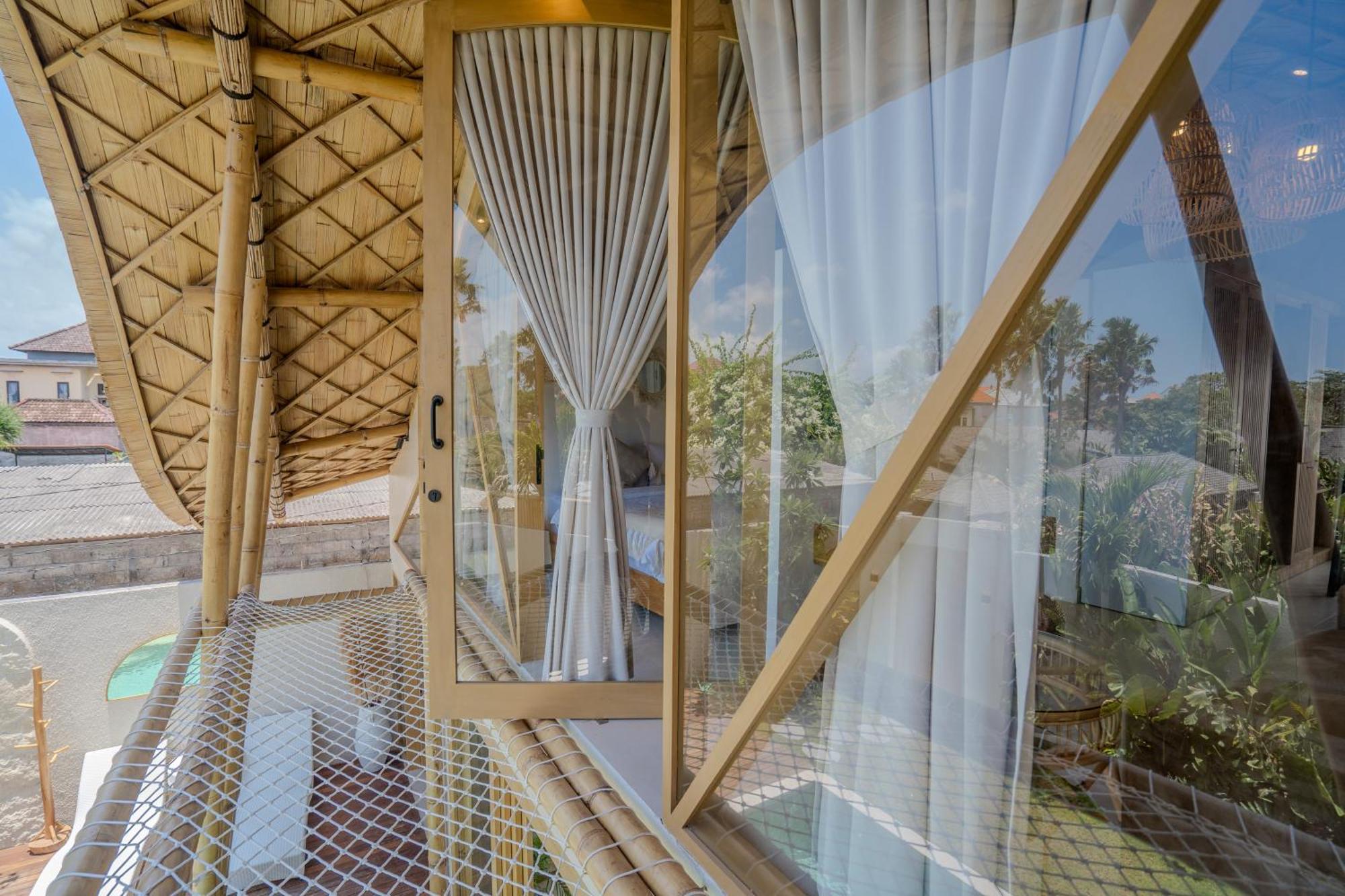 Villa Sunset Bamboo - 3Br Villa In Kerobokan Екстериор снимка