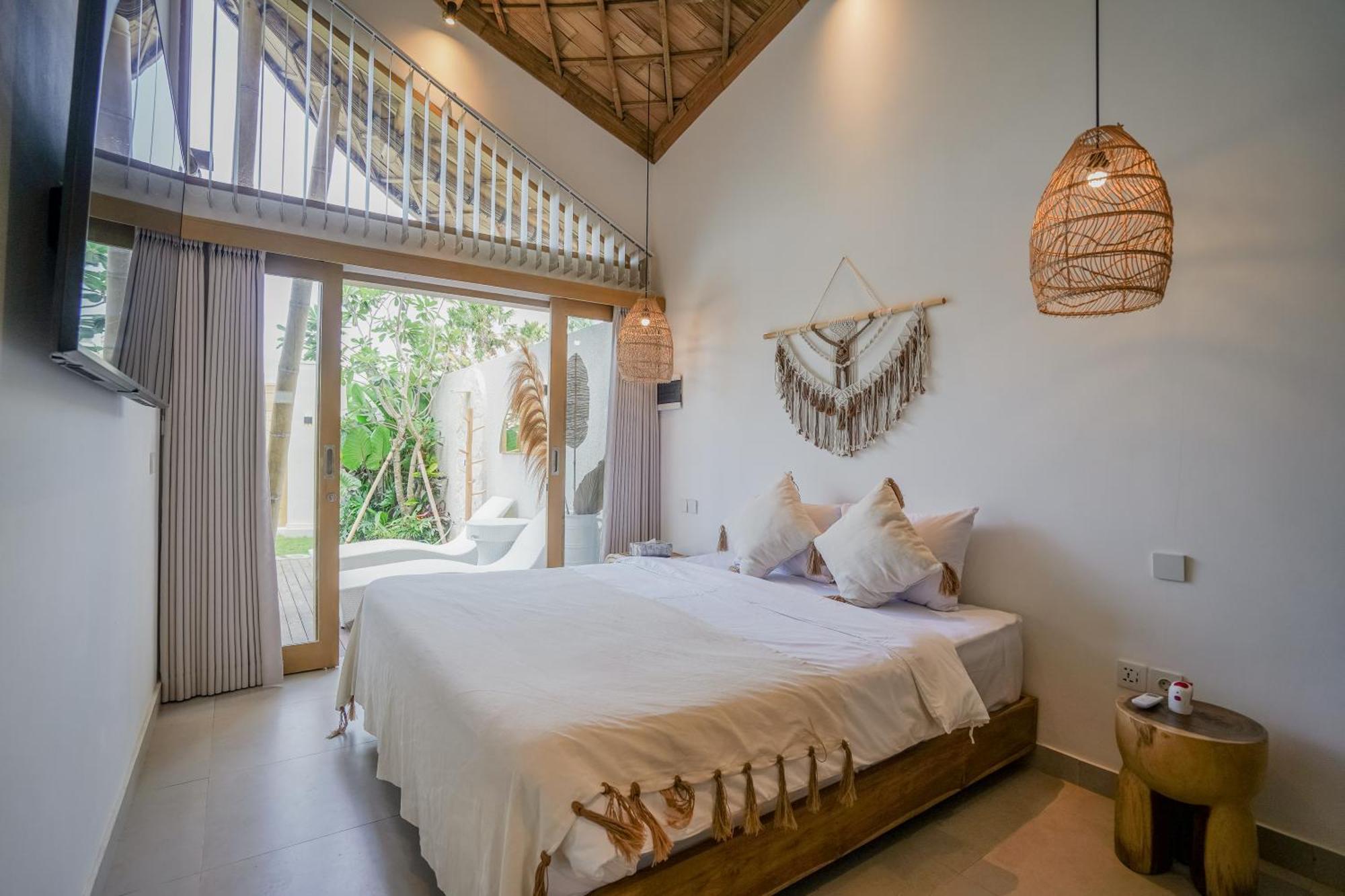 Villa Sunset Bamboo - 3Br Villa In Kerobokan Екстериор снимка