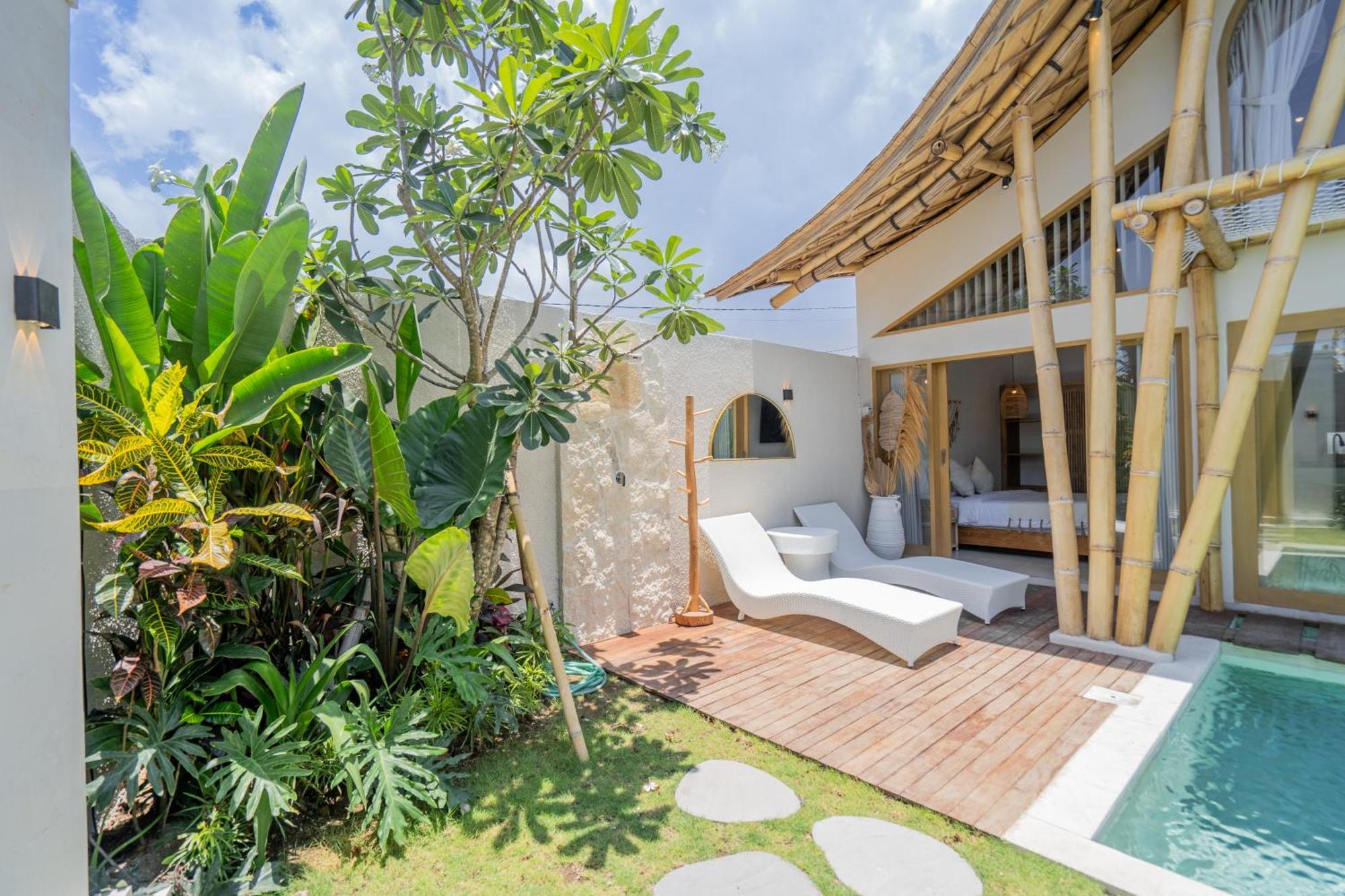 Villa Sunset Bamboo - 3Br Villa In Kerobokan Екстериор снимка