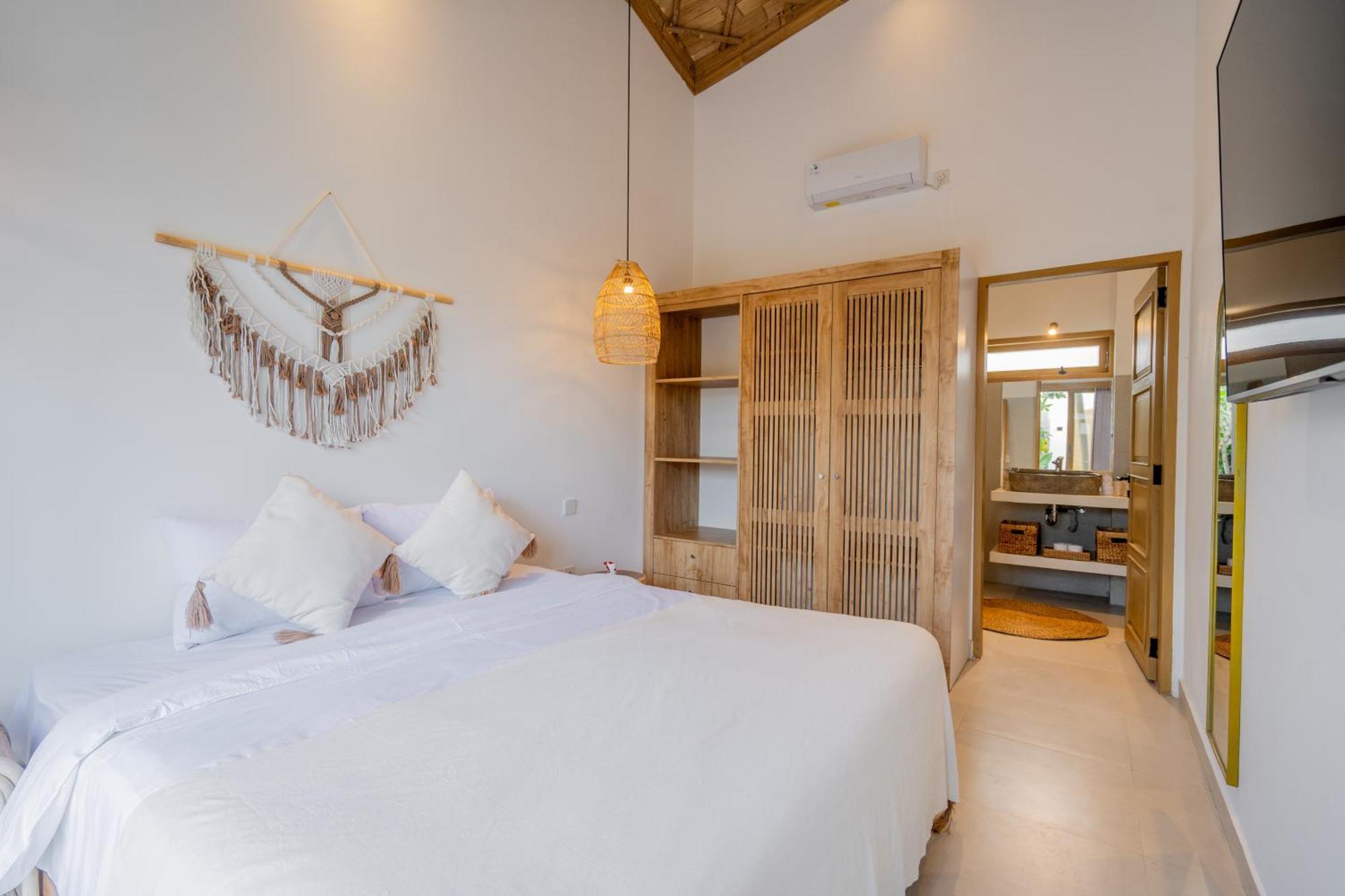 Villa Sunset Bamboo - 3Br Villa In Kerobokan Екстериор снимка